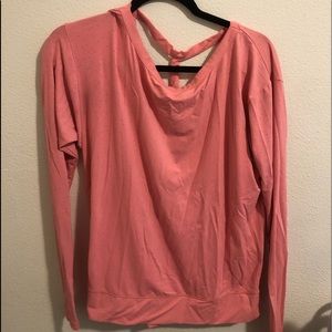 Victoria sport long sleeve workout top small